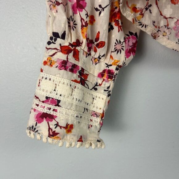 Anthropologie Boho Puff Sleeve Floral Lace Trim Blouse - Picture 6 of 6